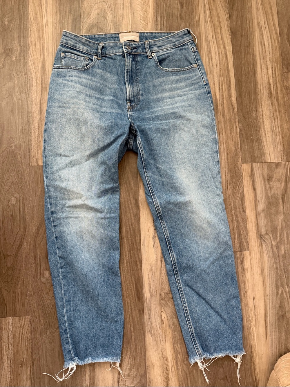 Everlane The Curvy Cheeky Jean 30 Crop